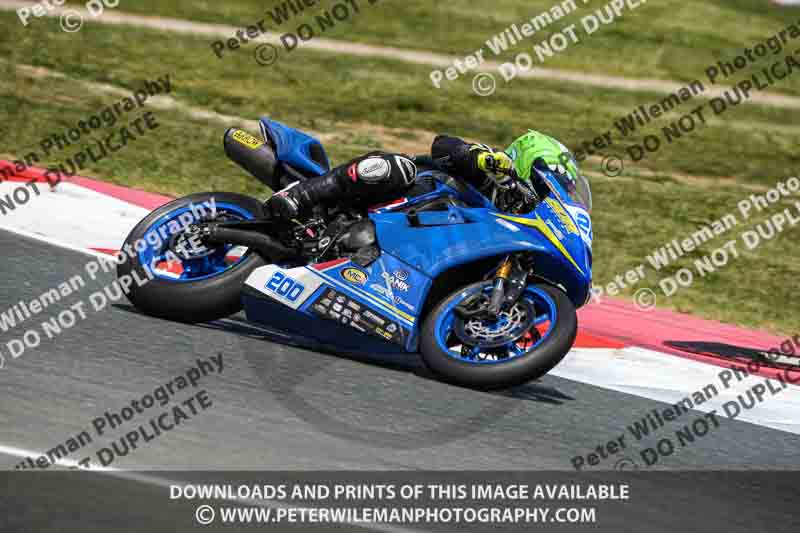 cadwell no limits trackday;cadwell park;cadwell park photographs;cadwell trackday photographs;enduro digital images;event digital images;eventdigitalimages;navarra;no limits trackdays;peter wileman photography;racing digital images;trackday digital images;trackday photos
